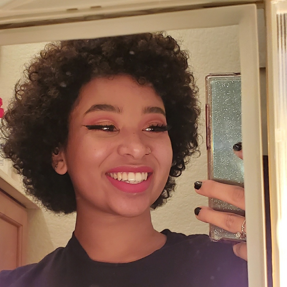 Meet your Posher, Grace